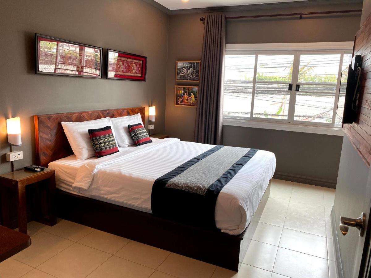 Patuxay Place Viêng Chăn Ngoại thất bức ảnh