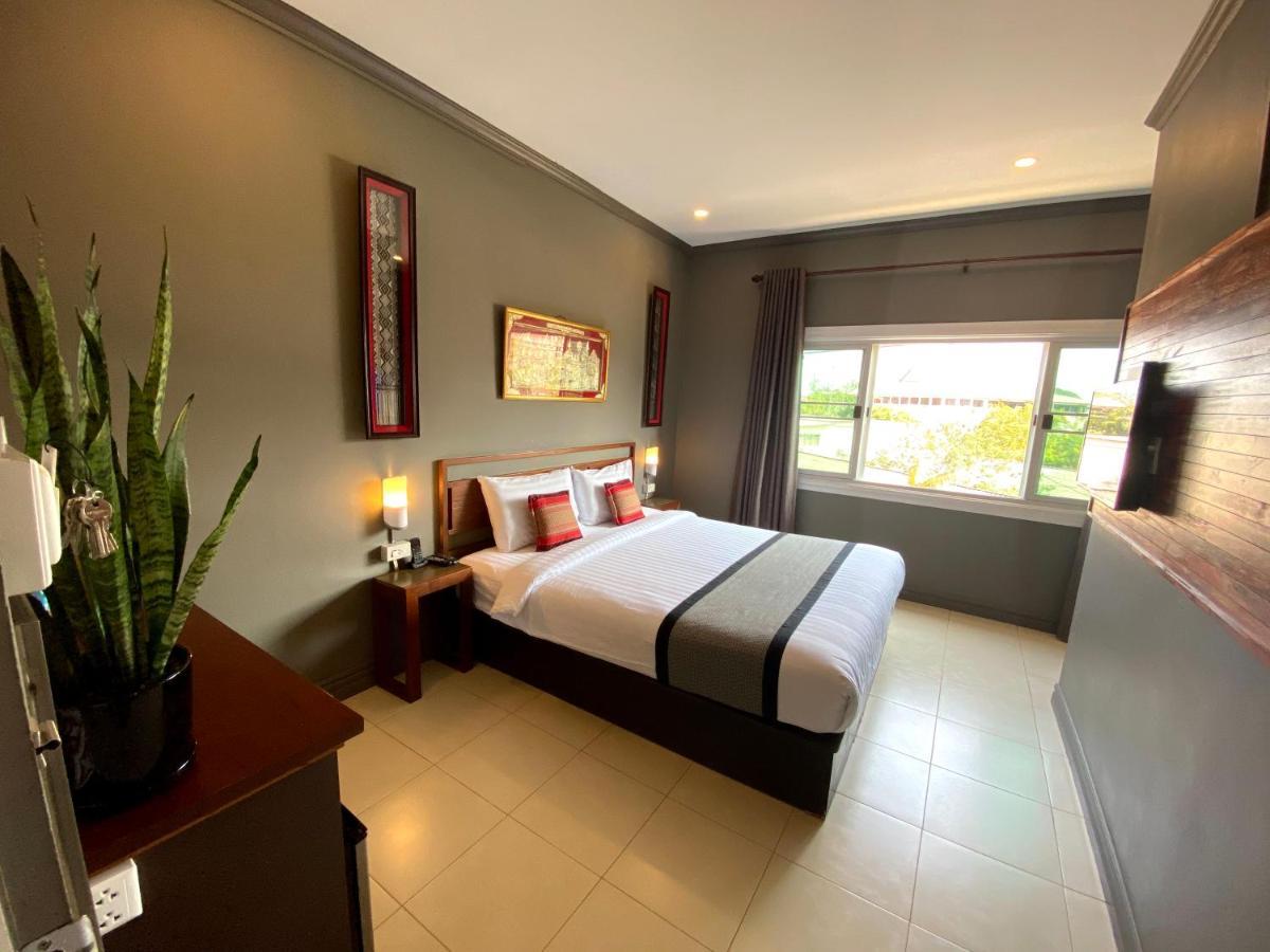 Patuxay Place Viêng Chăn Ngoại thất bức ảnh