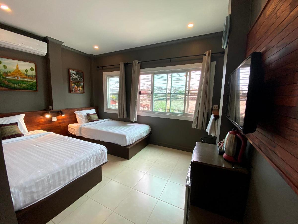 Patuxay Place Viêng Chăn Ngoại thất bức ảnh